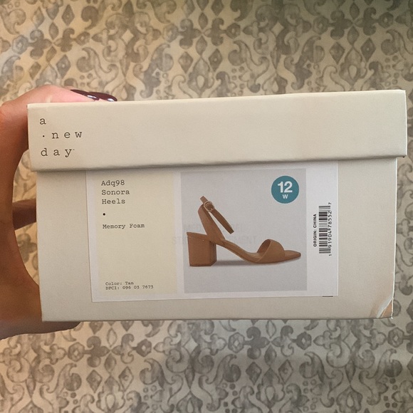 Wide Width - “Sonora” Heels - Picture 8 of 8